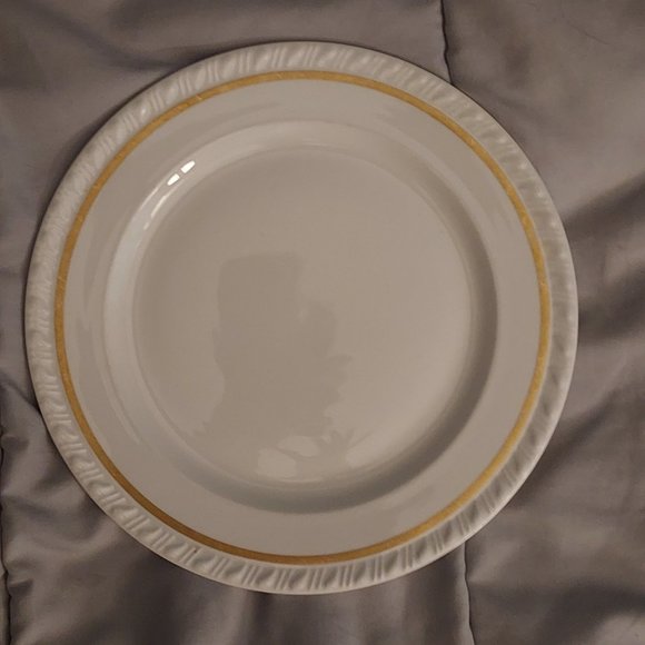 Walker China Dinner Plate White W/Gold Band - Picture 1 of 2